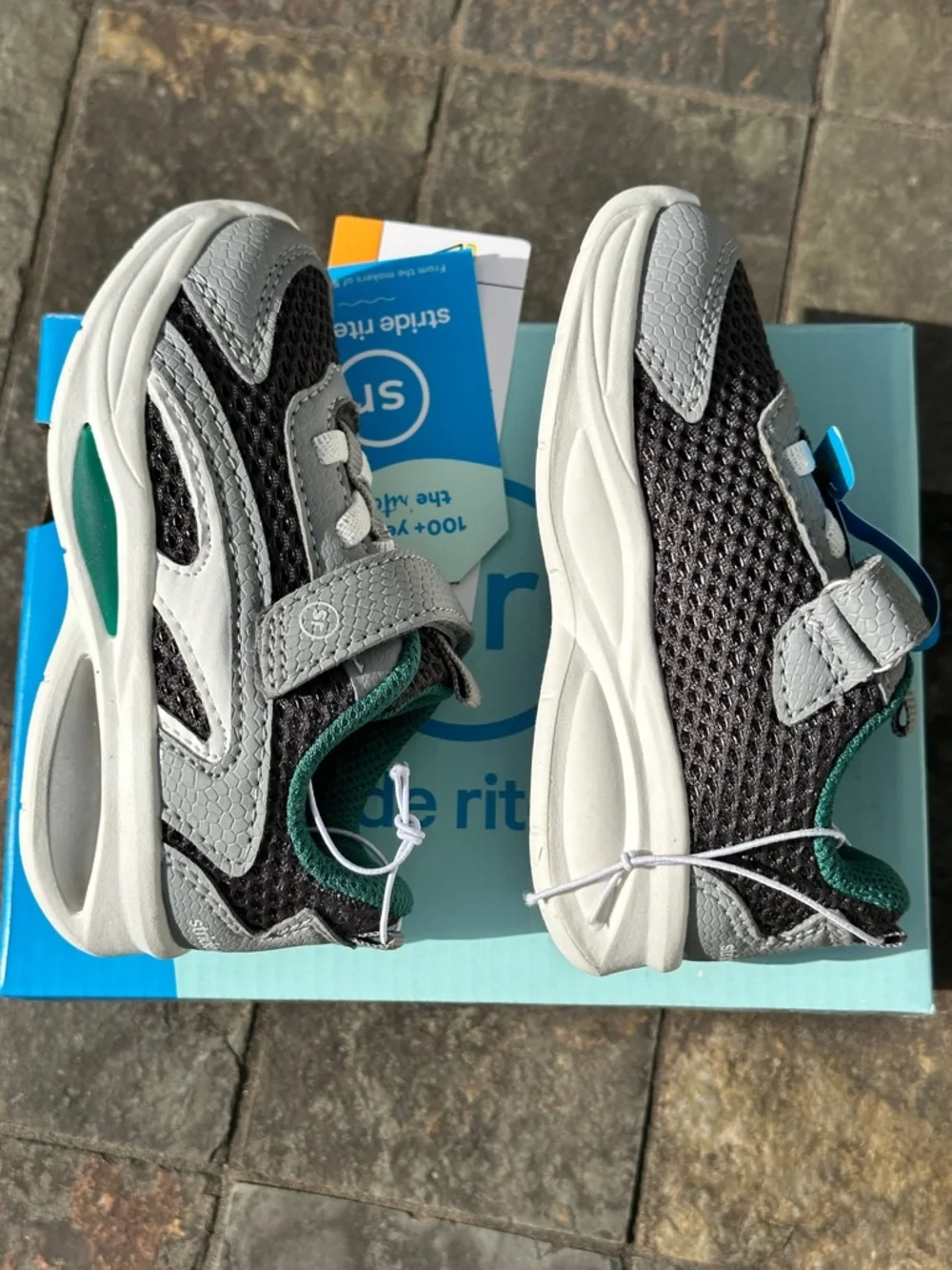 Stride Rite Little Kids Light Up Sneakers (Grey Green) Toddler Youth 5K | 6K NEW